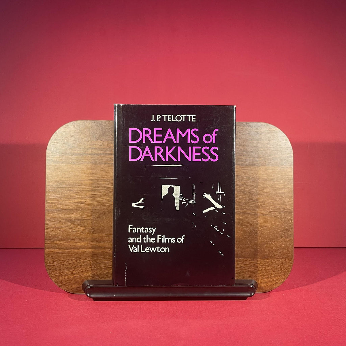 Dreams of Darkness: Fantasy and the Films of Val Lewton