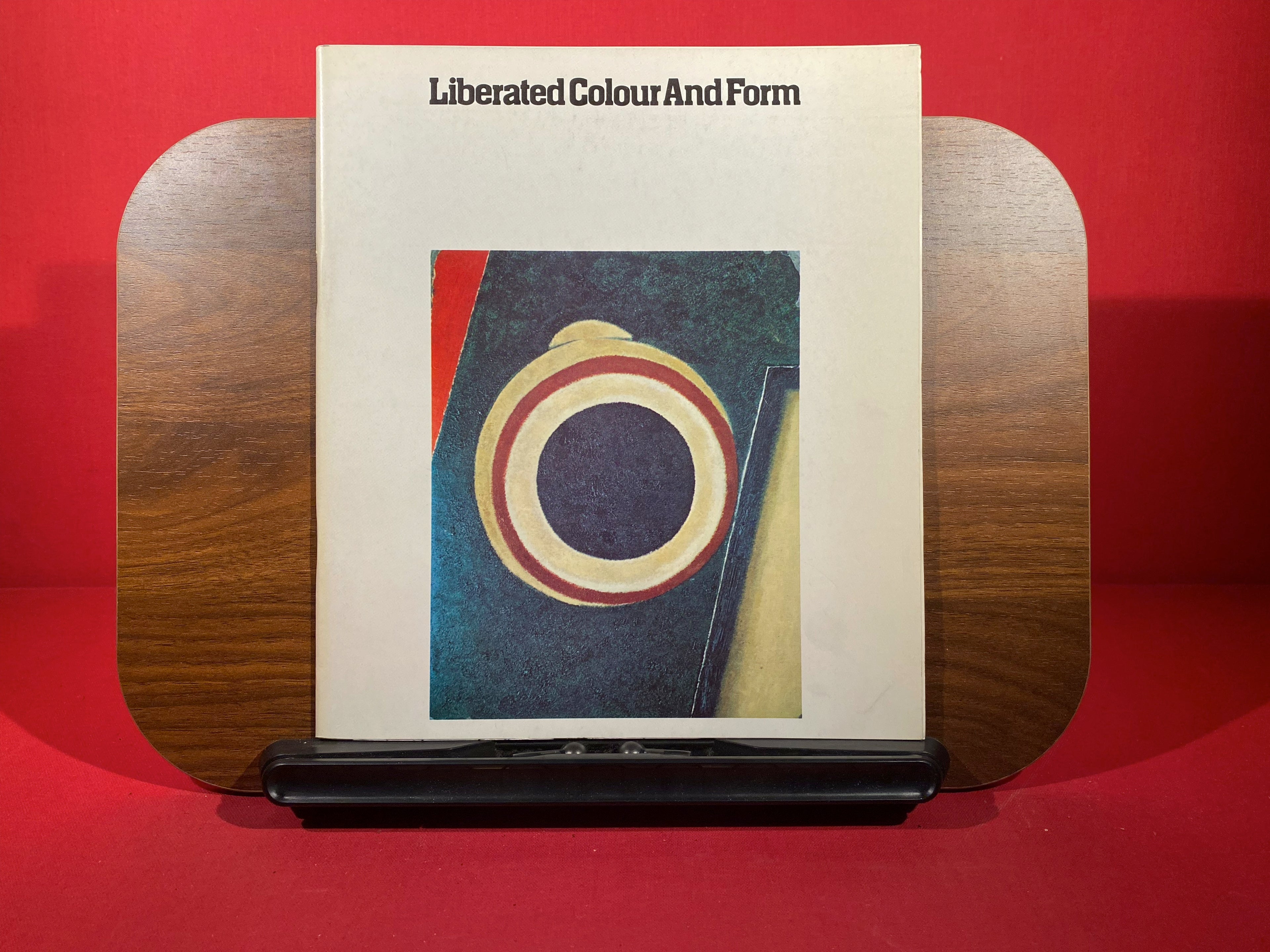 Liberated colour and form: Russian non-objective art, 1915-1922 : [catalogue of an exhibition held at the] Scottish National Gallery of Modern Art, 10 August to 10 September 1978