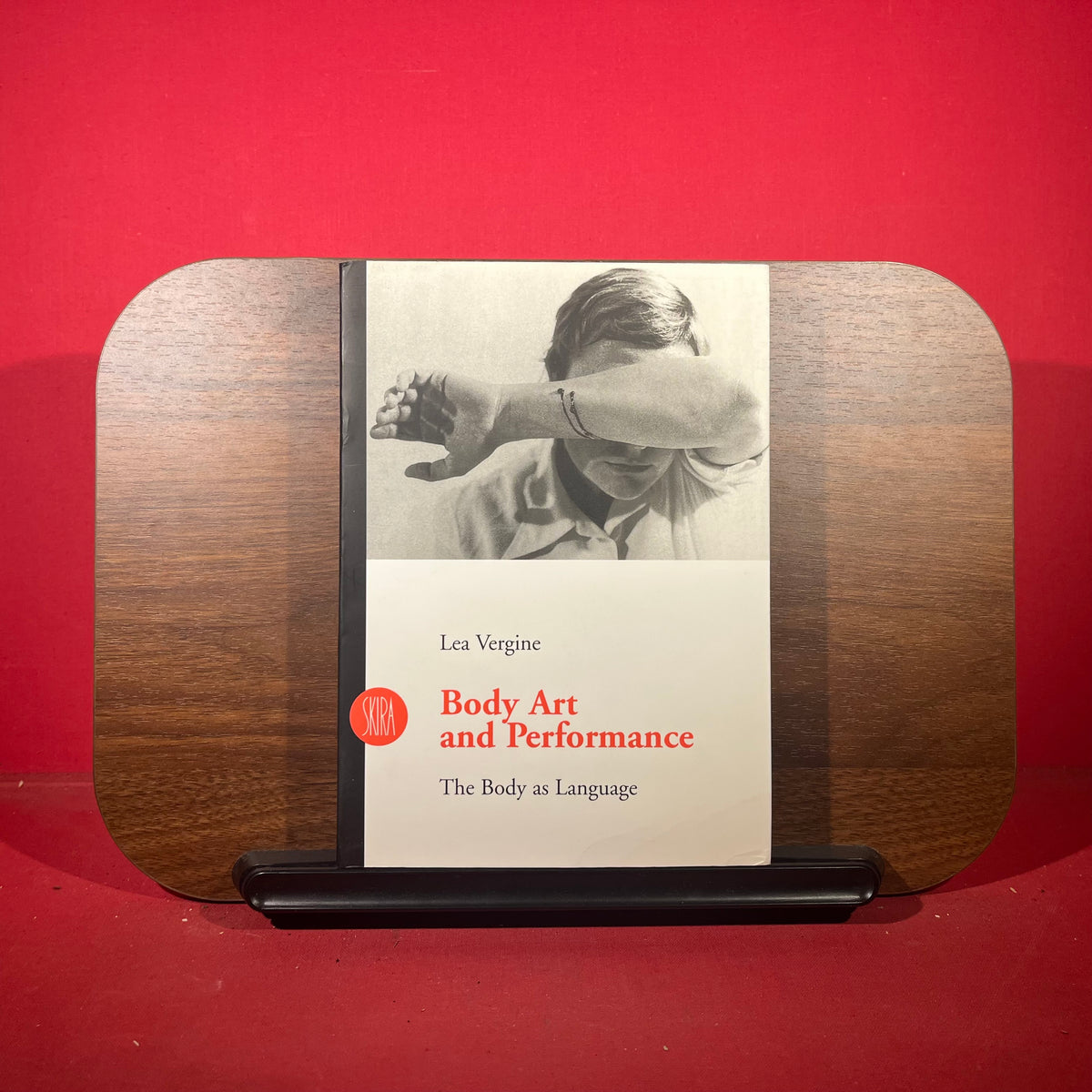 Body Art and Performance: The Body as Language