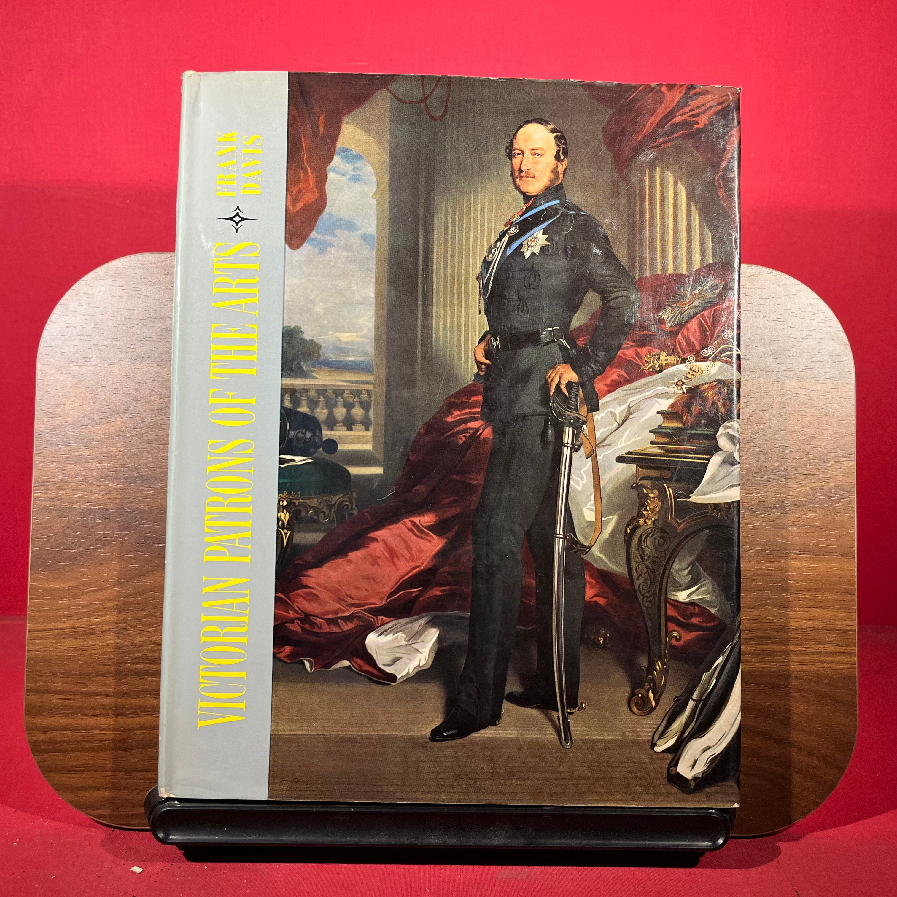 Victorian Patrons of the Arts: Twelve Famous Collections and Their Owners