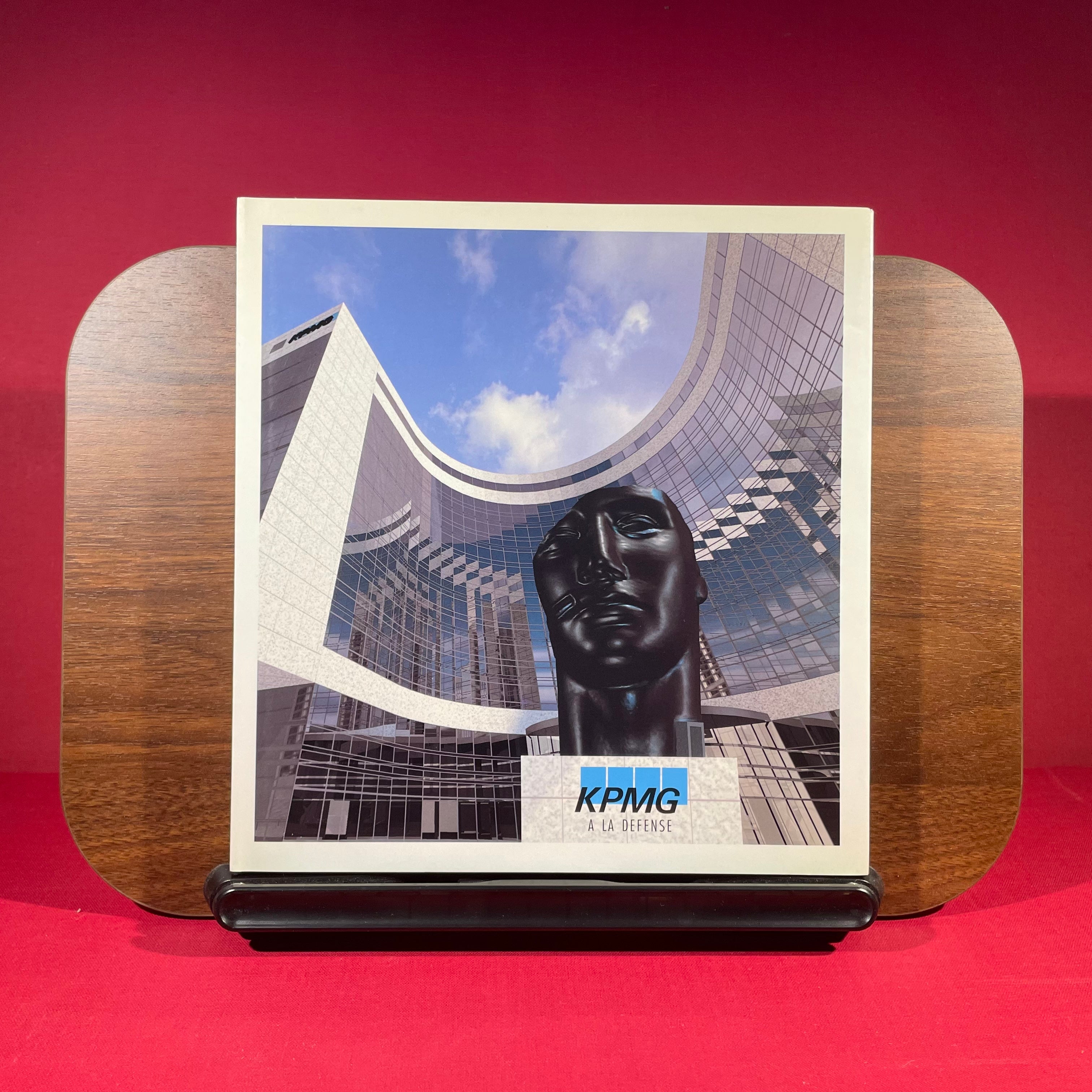 L'Alliance de l'art et de la technologie : KPMG à la Défense, Paris, France, 1997