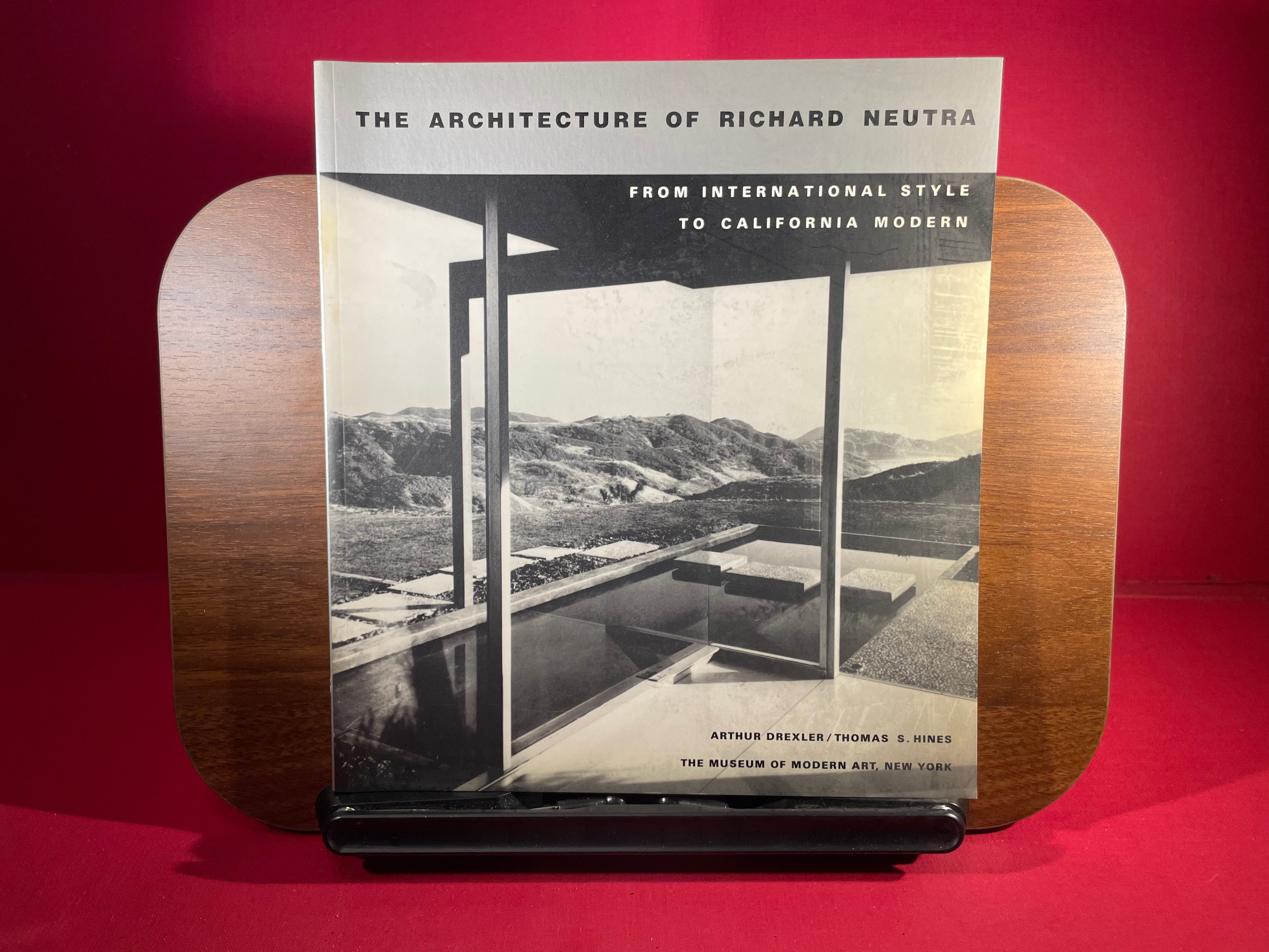 The Architecture of Richard Neutra: From International Style to California Modern