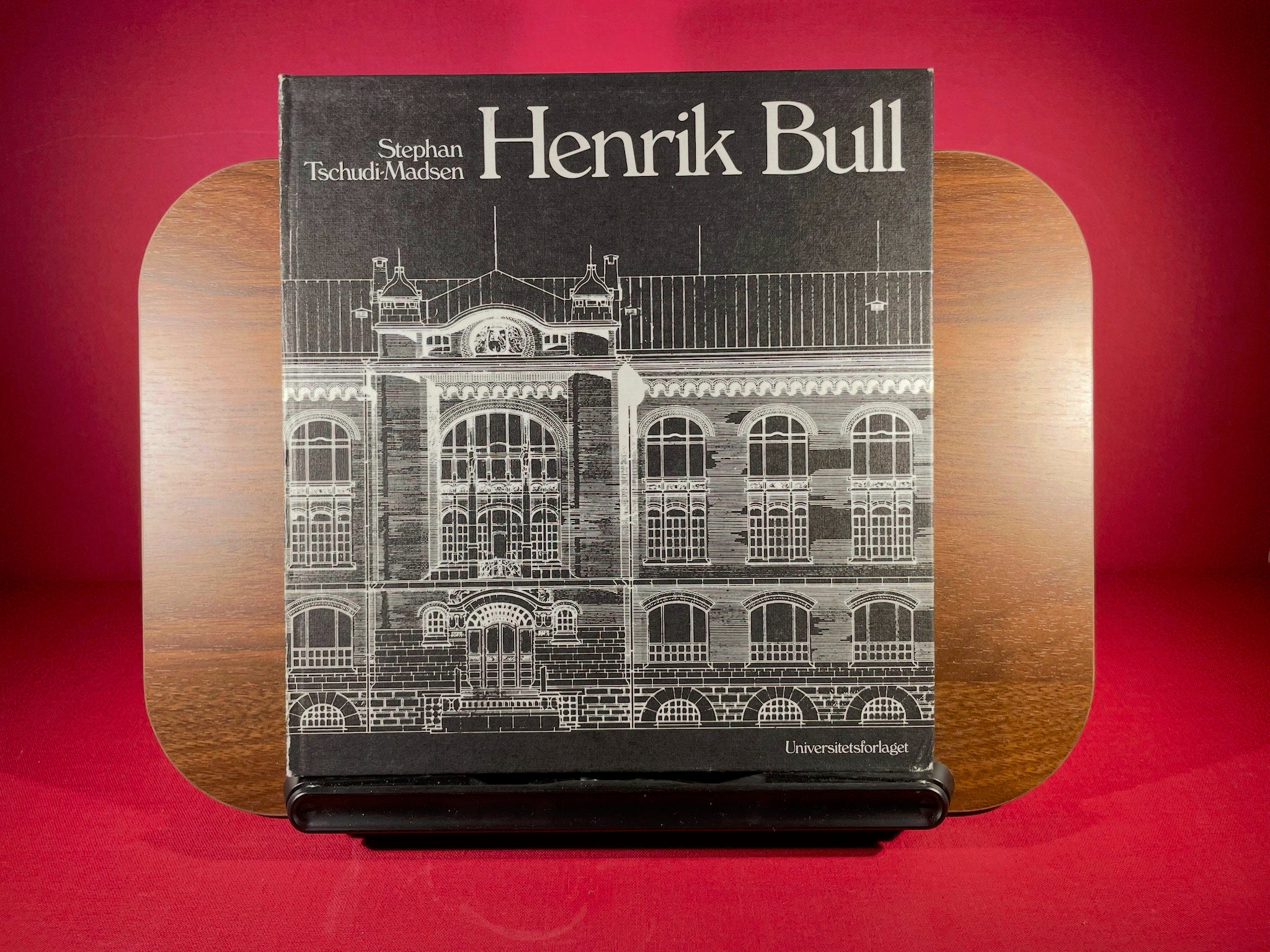 Henrik Bull