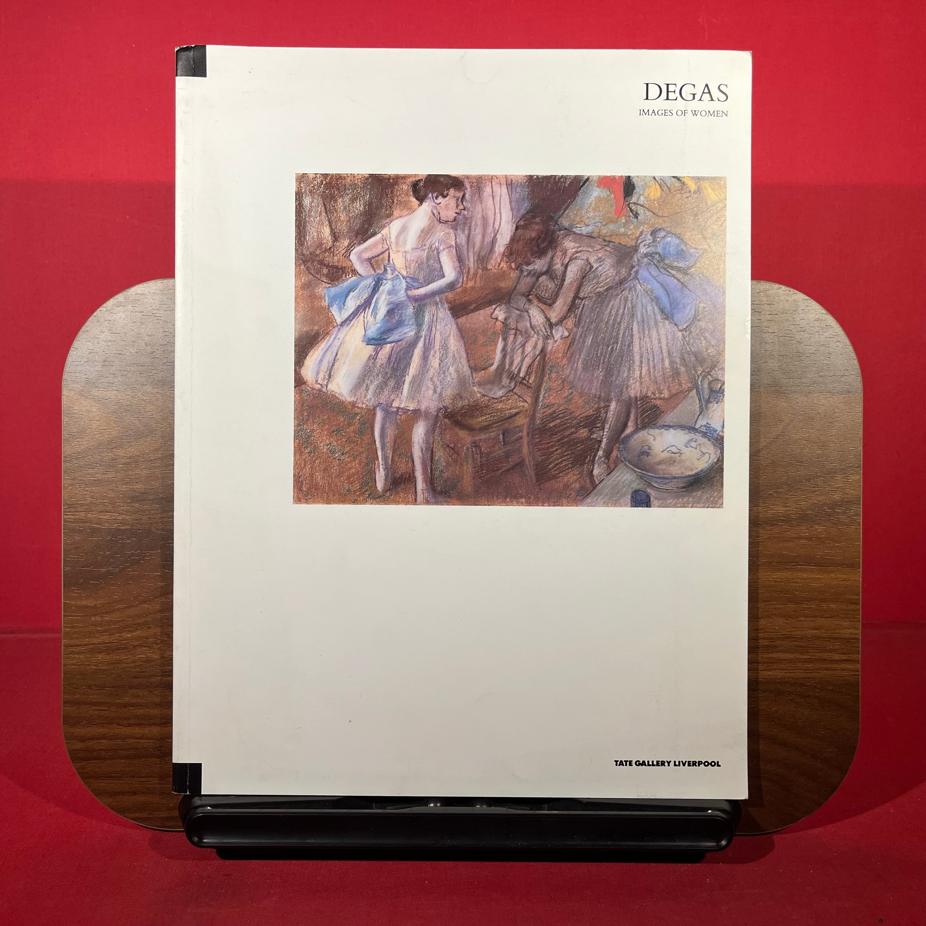 Degas, images of women