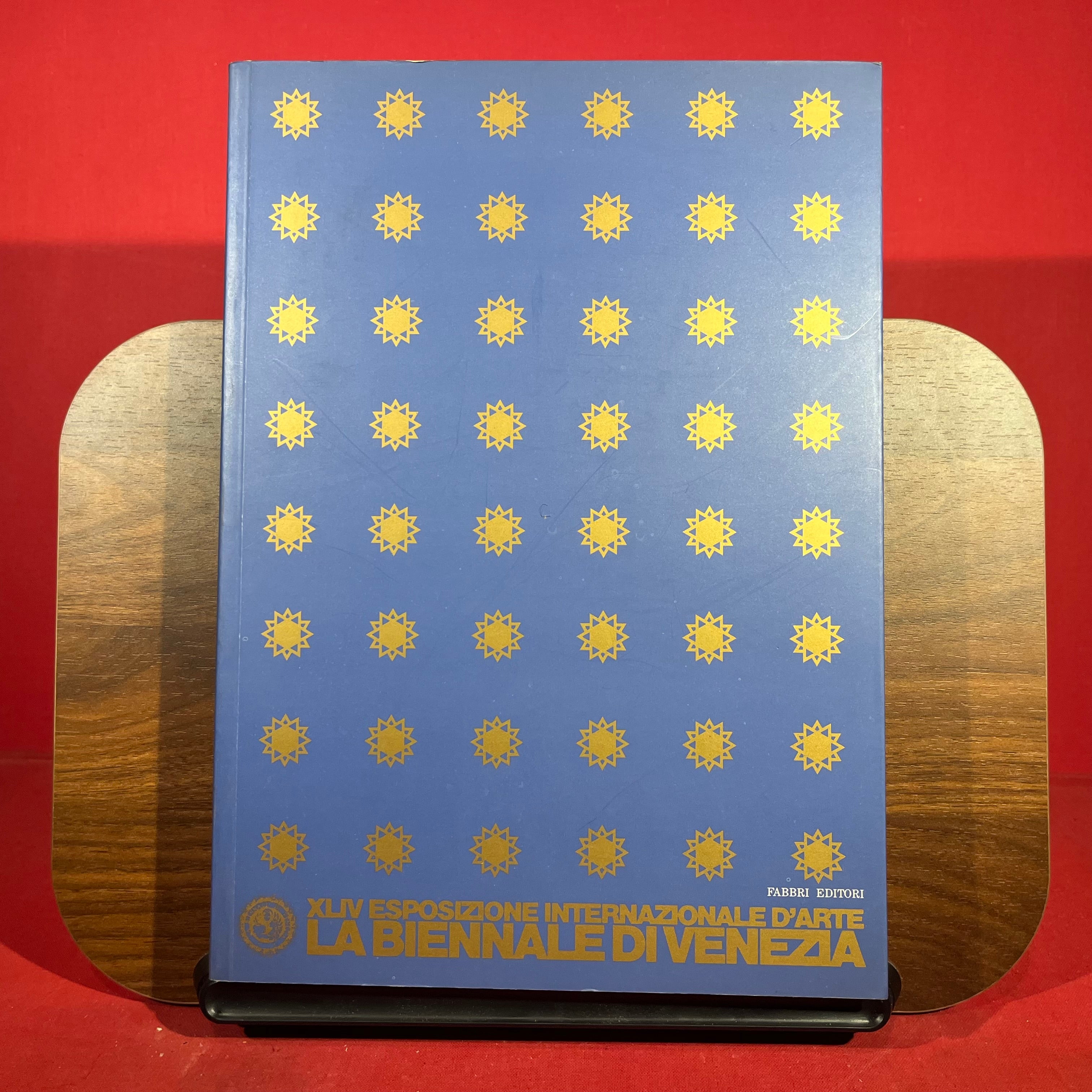 Dimensione futuro: L'artista e lo spazio : XLIV Esposizione internazionale d'arte, La Biennale di Venezia ; catalogo generale 1990 (Italian Edition)