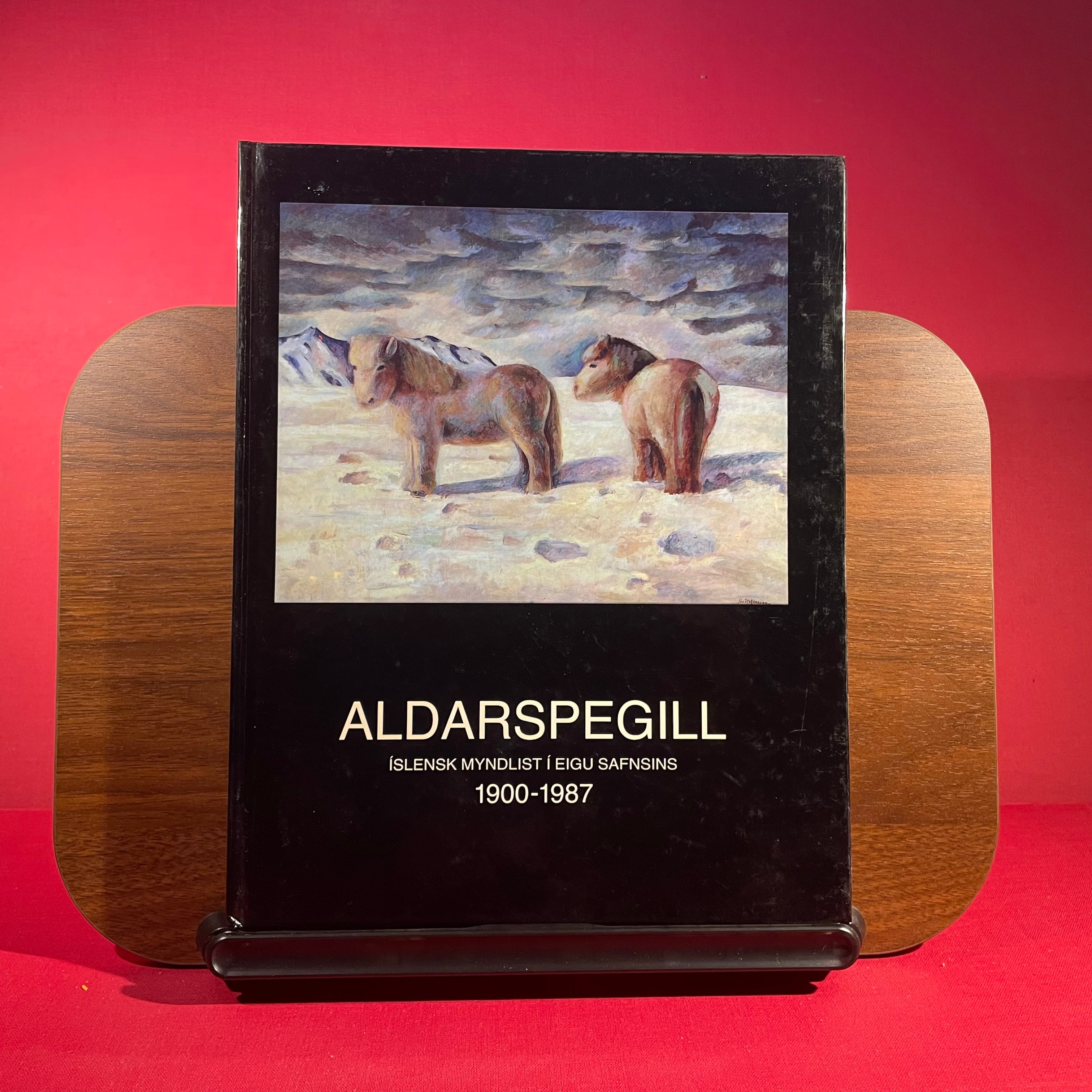 Aldarspegill : islensk myndlist I eigu safnsins, 1900-1987, exh. Cat. Listasafn Islands, Reykjavik, 1988.