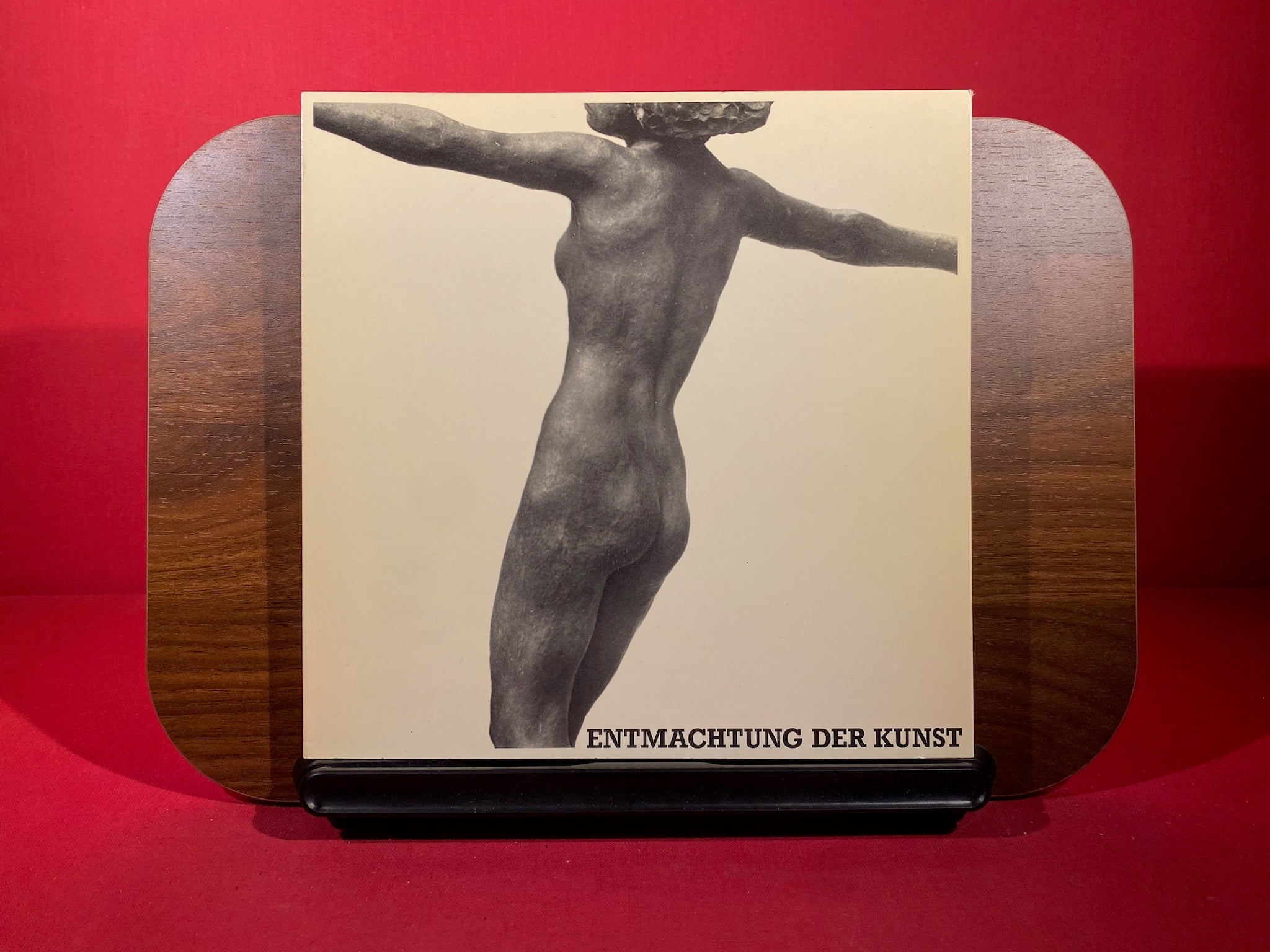 Entmachtung der Kunst. Architektur, Bildhauerei und ihre Institutionalisierung 1920 bis 1960