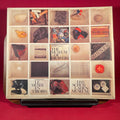 The Museum of Drawers : Das Schubladenmuseum im Kunsthaus Zurich: Katalog des kleinsten Museums fur moderne Kunst im 20. Jahrhundert mit Werken von uber 500 Kunstler = Le ... works by over 500 artists (German Edition)