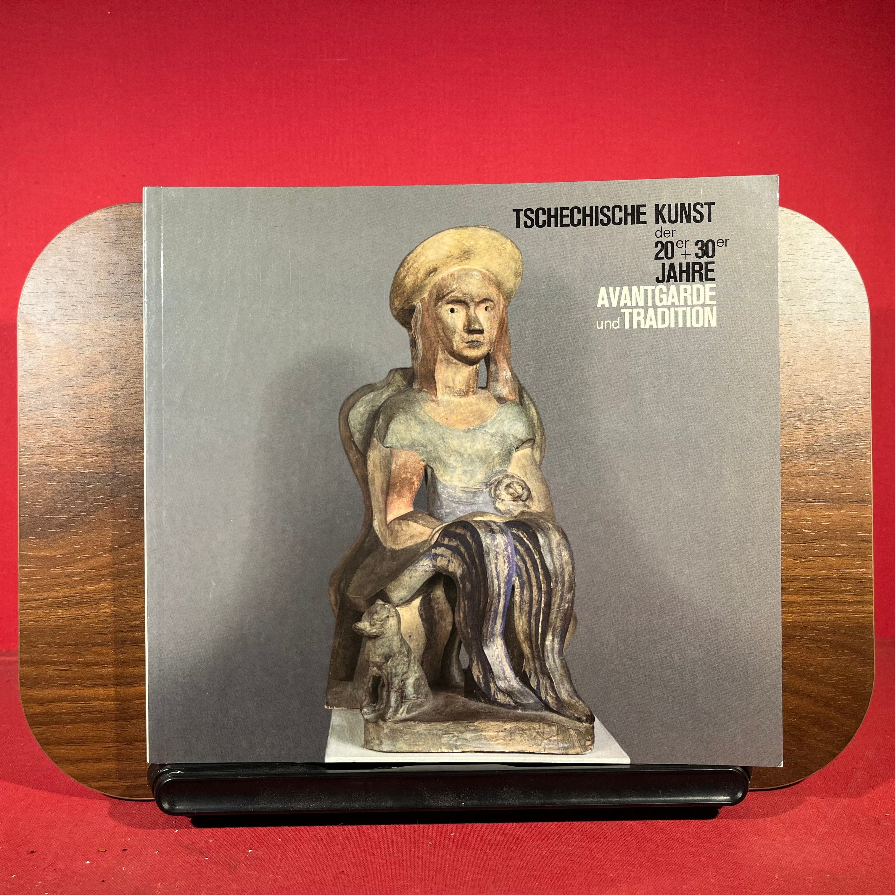 Tschechische Kunst der 20er und 30er Jahre Avantgarde und Tradition, exh.cat. Mathildenhohe Darmstadt, Germany, 1989.