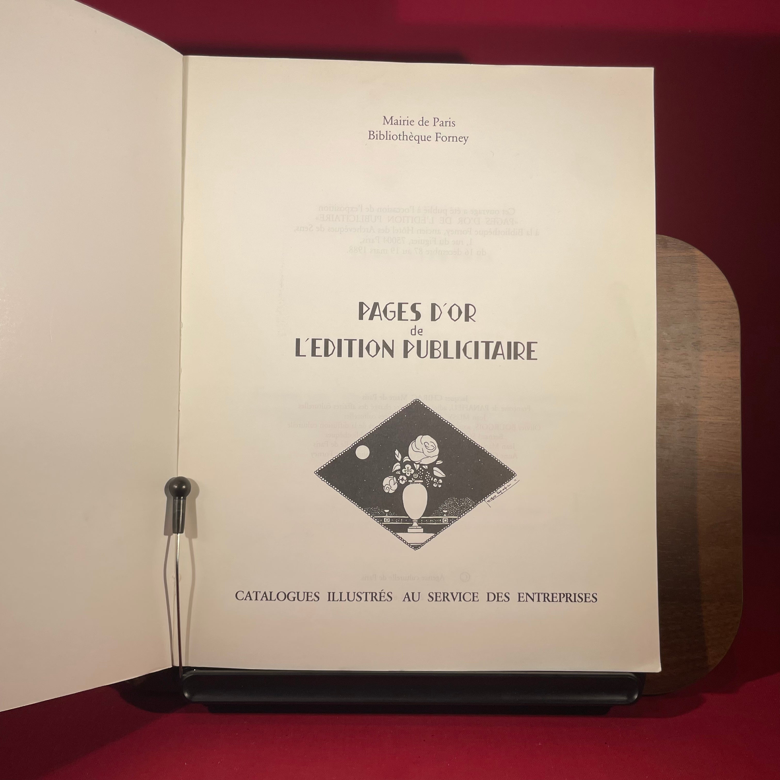 Pages d'or de l'edition publicitaire: Catalogues illustres au service des entreprises (French Edition)