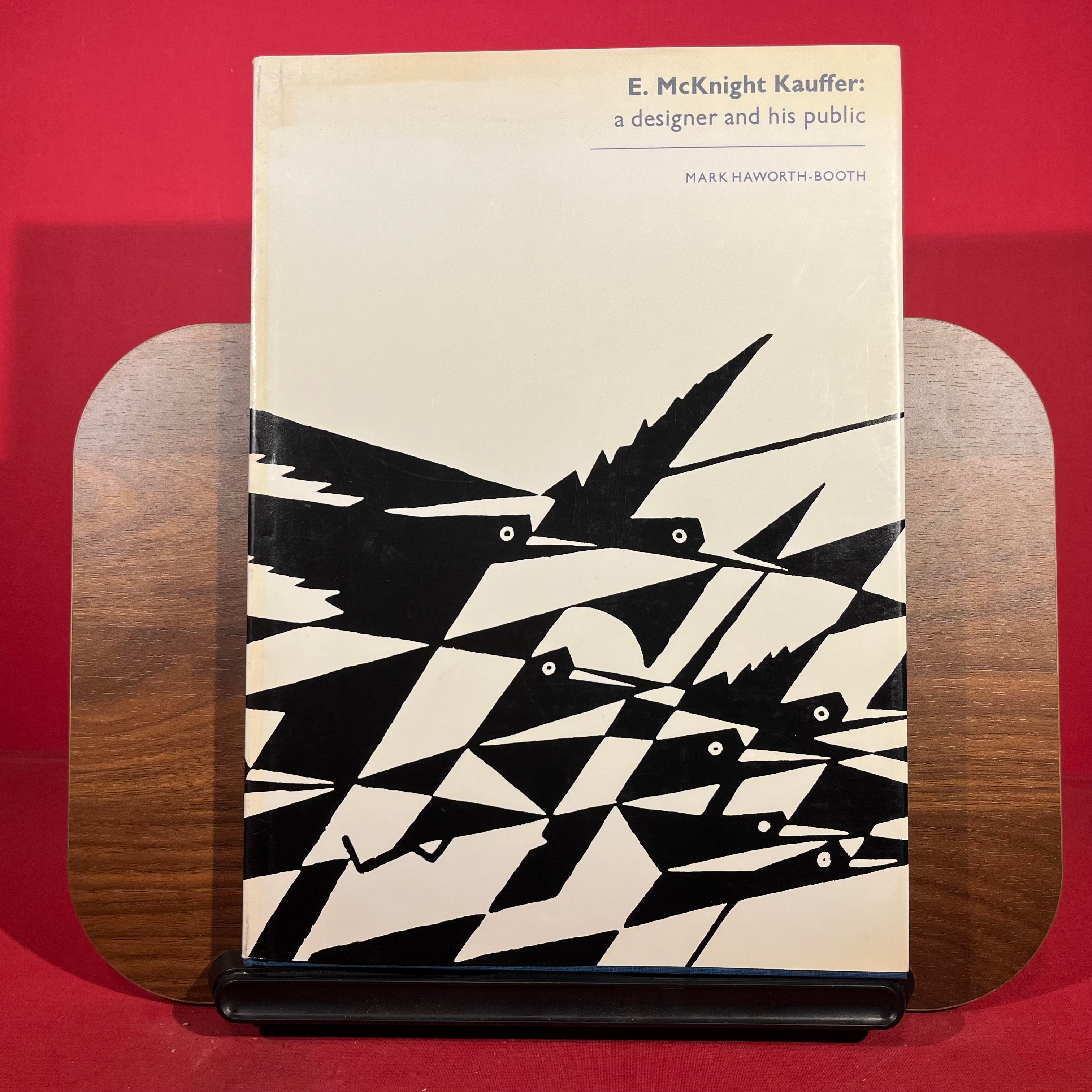 E. McKnight Kauffer : A Designer and his Public