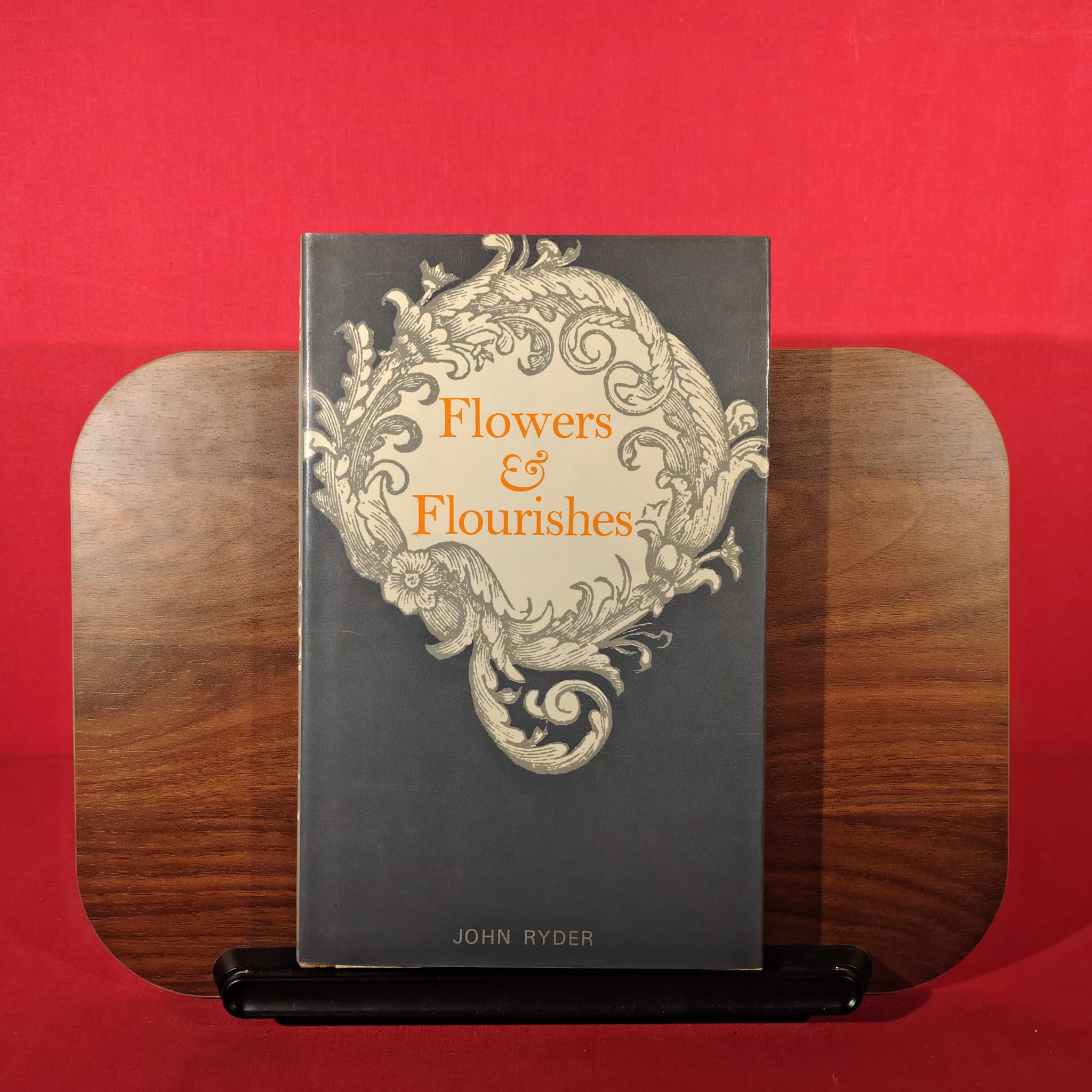 Flowers & flourishes: Including a newly annotated edition of A suite of fleurons