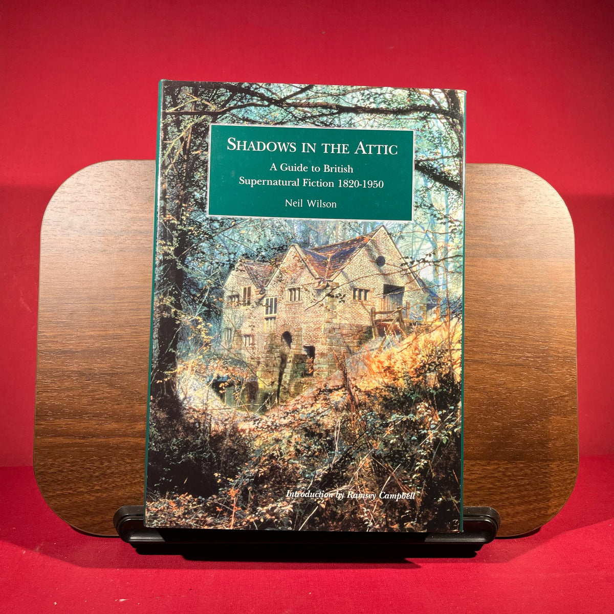 Shadows in the Attic : A Guide to Supernatural Fiction, 1820-1950