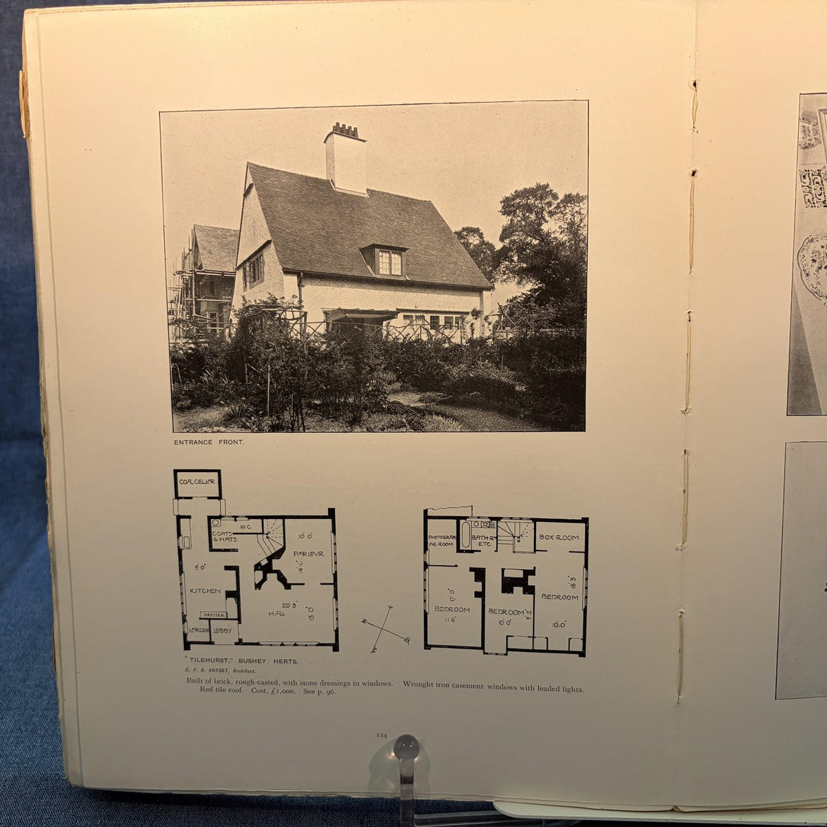 Country Cottages & Week-End Homes