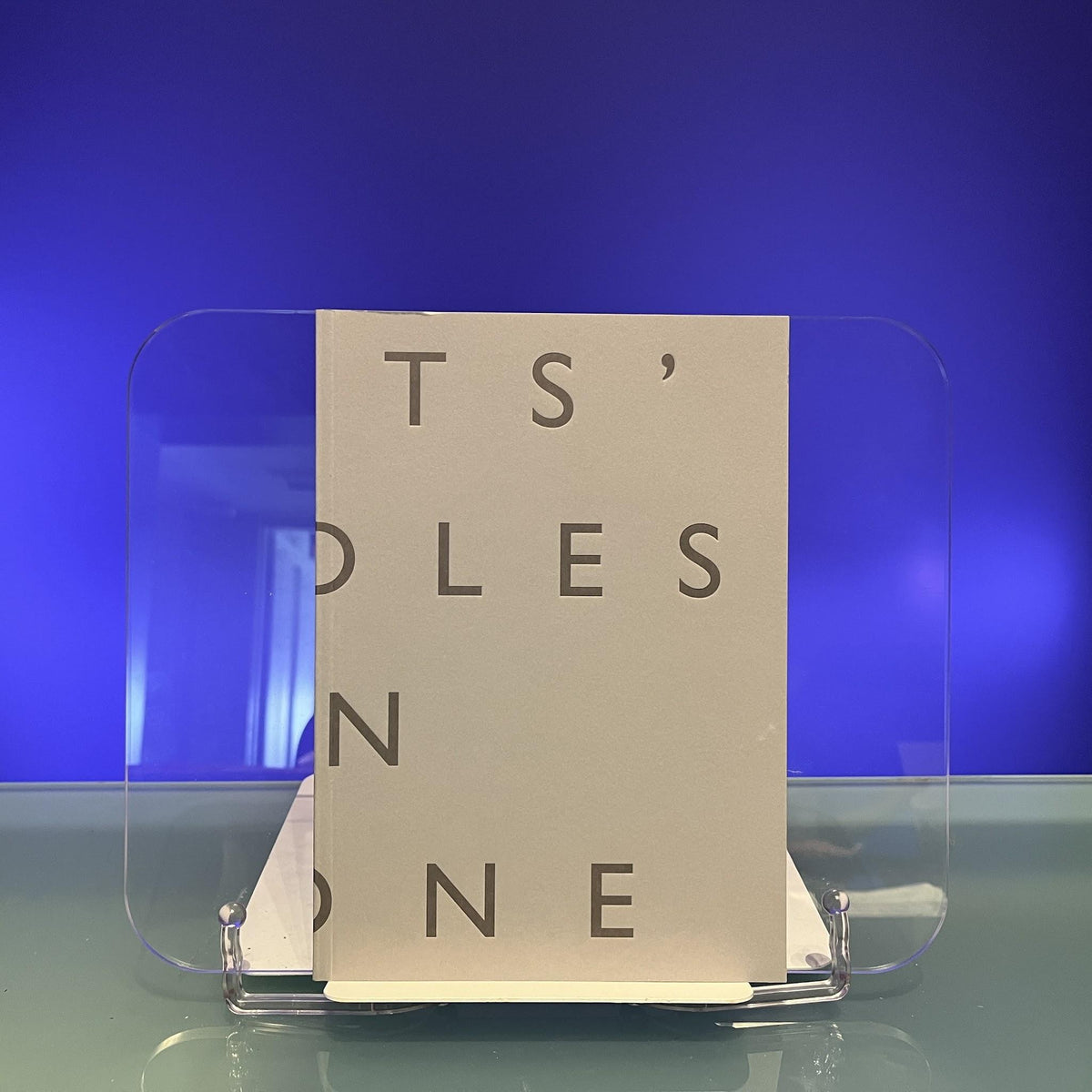 Poets’ riddles in stone : New Art Centre, Roche Court