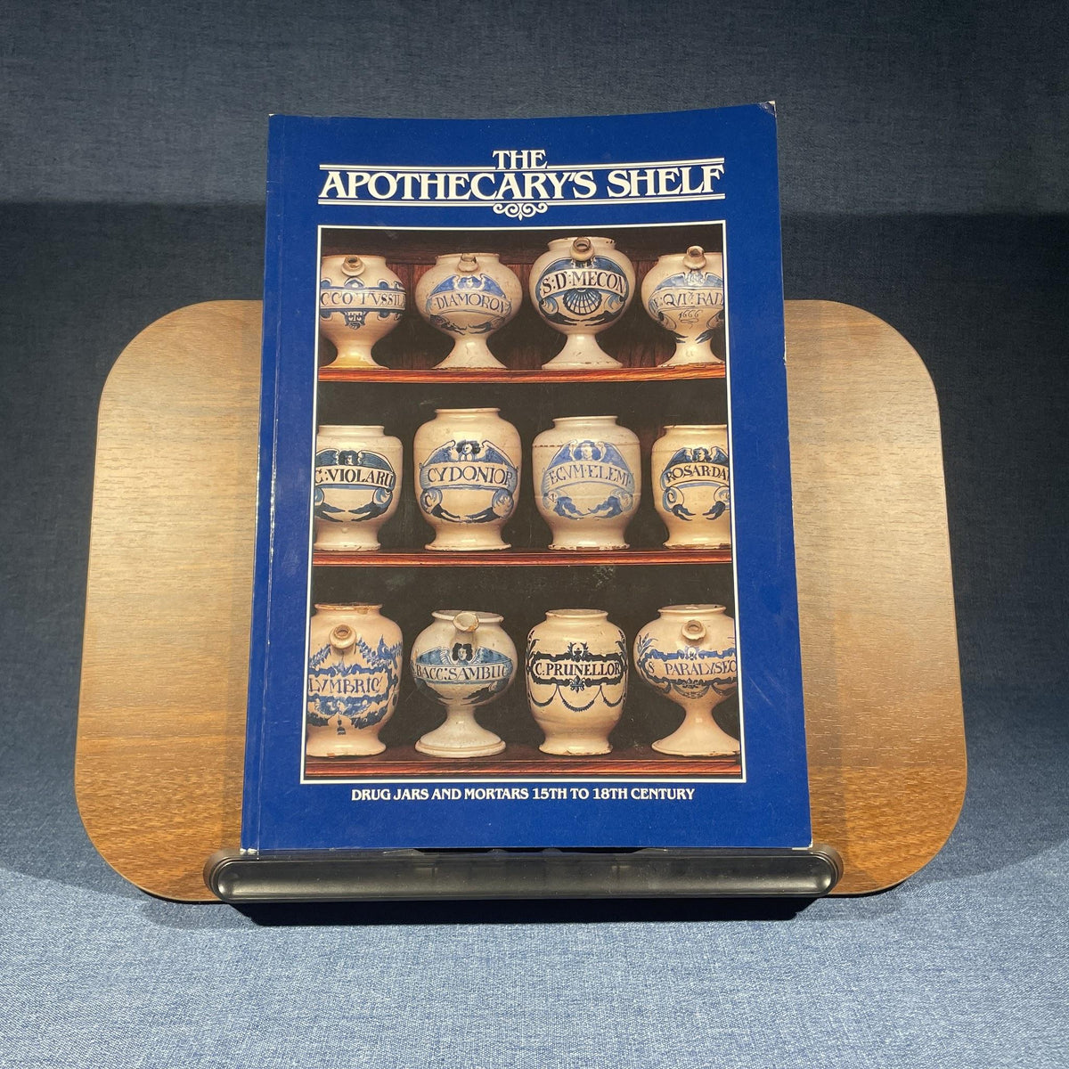 The Apothecary’s Shelf – Drug Jars & Mortars 15th–18th Century