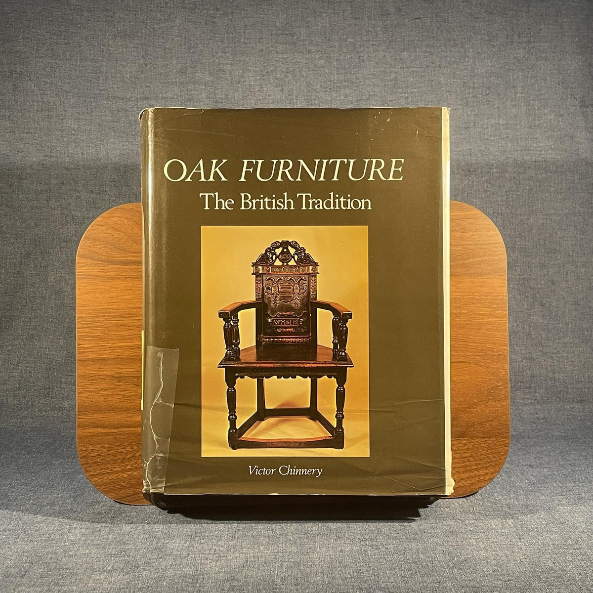 Oak Furniture: The British Tradition