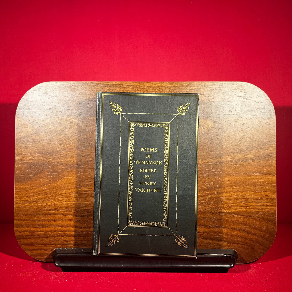 Poems of Tennyson