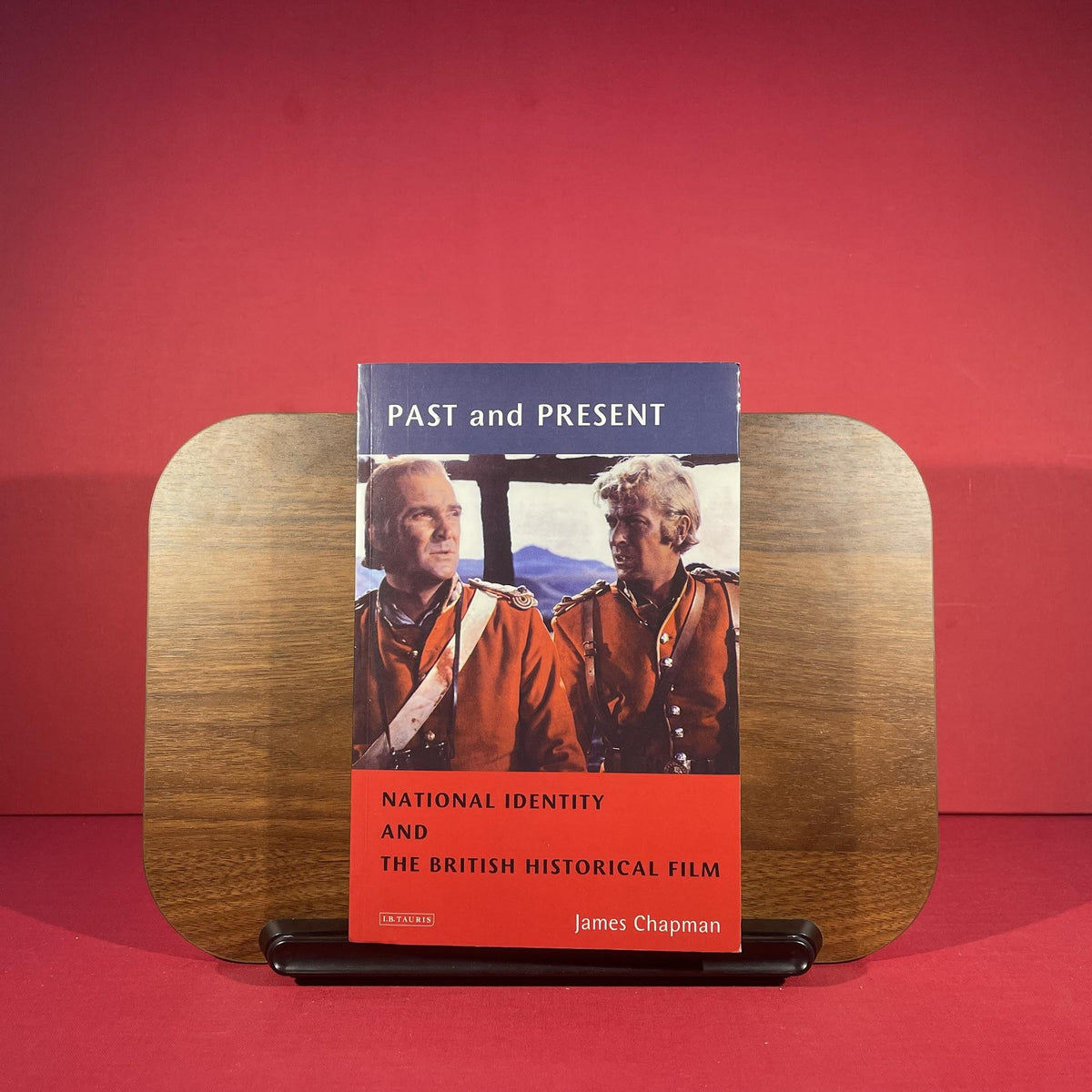 Past and Present: National Identity and the British Historical Film (Cinema and Society)