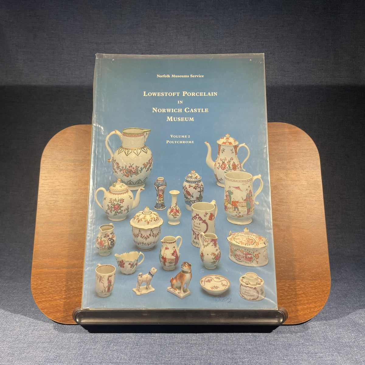 Lowestoft Porcelain in Norwich Castle Museum – Volume 2: Polychrome