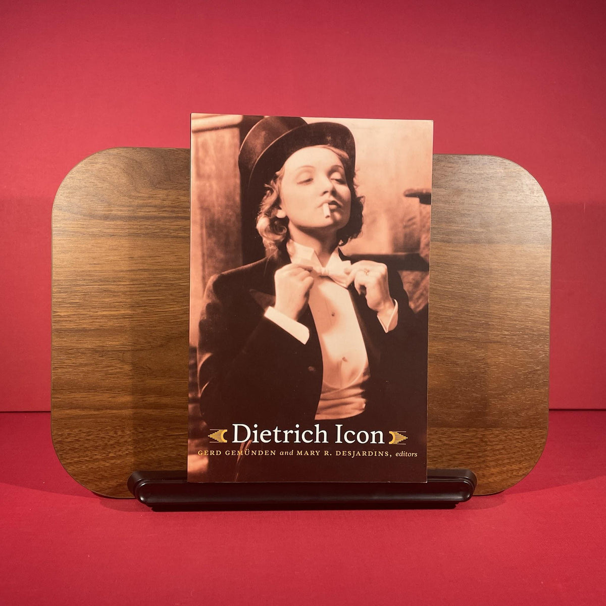 Dietrich Icon