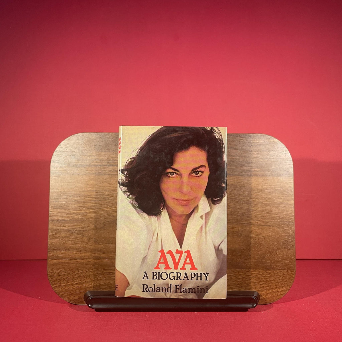 Ava